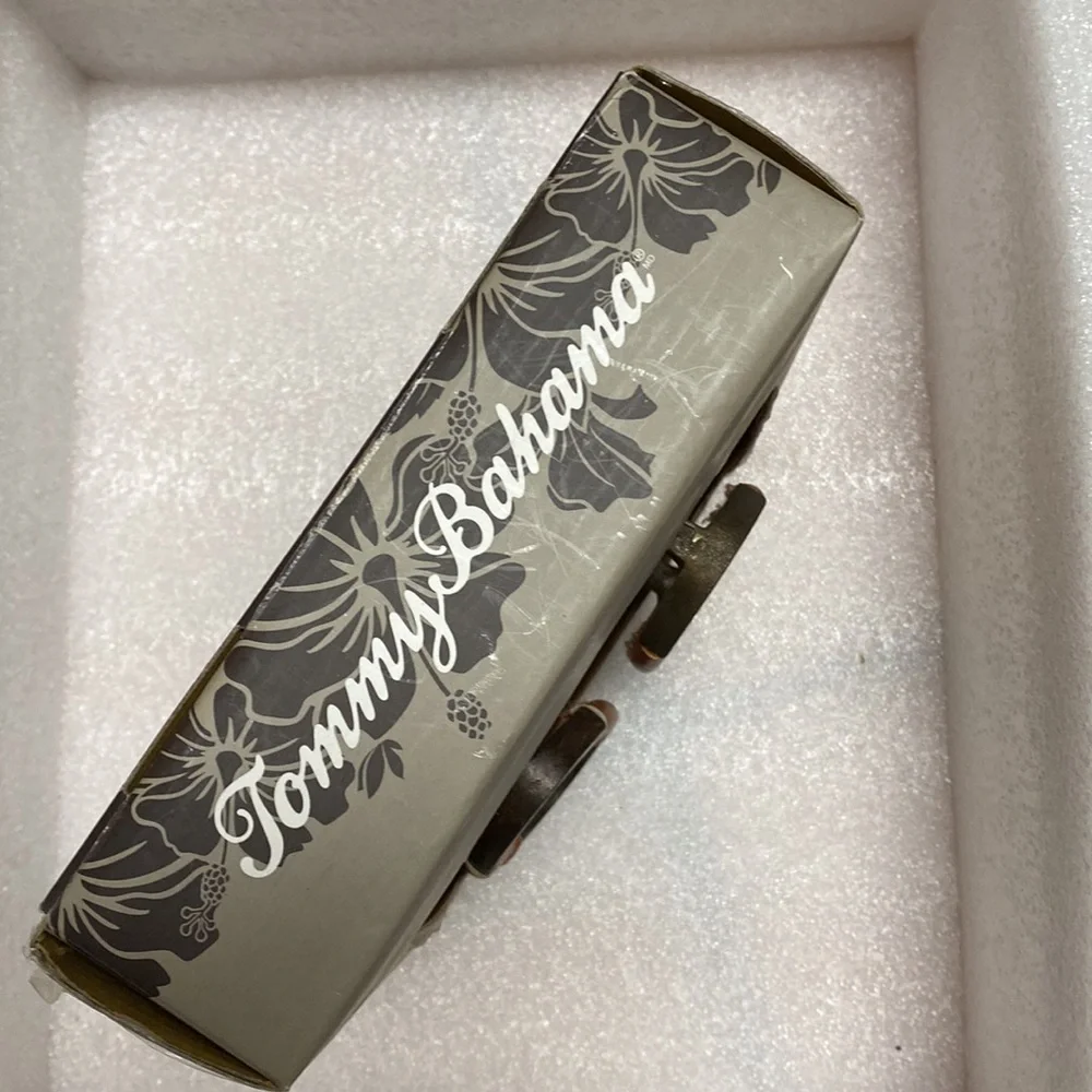 Tommy Bahama set of 2 Drawer Pulls